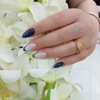 خدمات تخصصی ناخن
