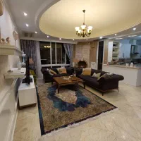 ولنجک برج کلاسیک ۱۸۶ متر با ۱۰۰ مترتراس خیره‌کننده