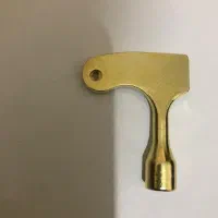استخدام نیروی ساده یا فنی آشنا به آسانسور