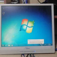 مانیتور 19 اینج مربع
