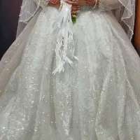 لباس عروس ب سایز ۳۸ میخوره