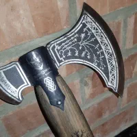 تبر گاد آف وار همون کریتوس خودمون