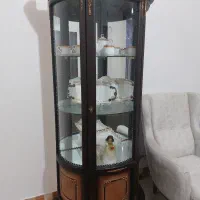 ویترین چوبی ظروف، کمد دار
