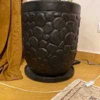 یک گلدان بزرگ