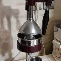 اب میوه گیری دستی