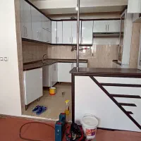 گلدیس نزدیک عرشیا