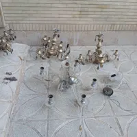 تعدادی لوستر برنجی و سینک سالم