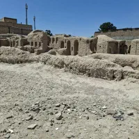 دو-قطعه-زمین-چار-دیواری-در-بافت-شهری-با-سند