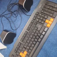 کیبورد گیم و اسپیکر