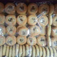 انواع شیرینی کلمپه صنوبر نگین ناب