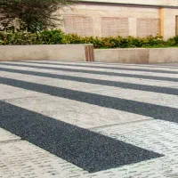 نصب و تجهیز ترمزپله و سرگیر پله و ترمز رمپ