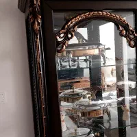 بوفه چوبی ۴ طبقه و داخل بوفه لامپ روشن میشه|بوفه، ویترین، کنسول|اراک, |دیوار