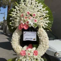 کد11قیمت مناسب تاج دسته پایه گل ترحیم بازارگل اصلی
