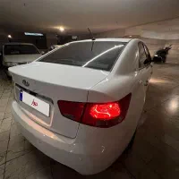 سراتو ۹۴ اتومات فول با گرمکن صندلی بسیار کم کار