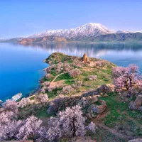 تور گروهی وان از قـم