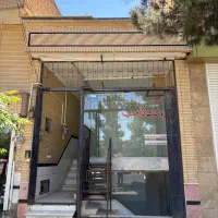 خانه-ی-دو-طبقه-همراه-با-دوتا-مغازه-فروشی