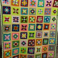 رو میزی بافتنی