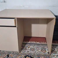 یک عدد دوربین مداربسته و یک عدد میز کلر|دوربین مداربسته|دامغان, |دیوار