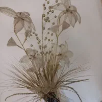 گلدان|گل مصنوعی|بومهن, |دیوار