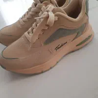 کتونی زنانه|کیف، کفش، کمربند|سیاهکل, |دیوار