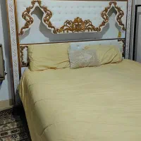 فروش فوری و استثنایی تخت خواب دونفره ی سلطنتی