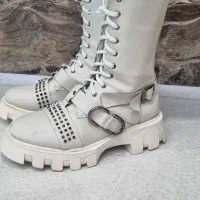 چکمه زمستانه|کیف، کفش، کمربند|طارم (زنجان), |دیوار