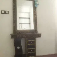 آیینه و کنسول