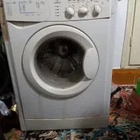 ماشین لباسشویی ایندیزیت ایتالیایی  بردش مشکل داره|ماشین لباسشویی و خشک‌کن لباس|شهرکرد, |دیوار