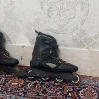 یک جفت اسکیت شماره چهل وسه
