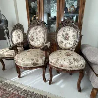 مبلمان ۹نفره سلطنتی چوب گردو با ویترین  ۶درب|مبلمان خانگی و میز عسلی|تهران, اسفندیاری|دیوار