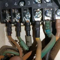 شارژ نصب اسپیلت و سرویس|خدمات پیشه و مهارت|بم, |دیوار