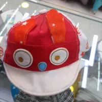 کلاه|لباس|قم, مسجد امام حسن|دیوار