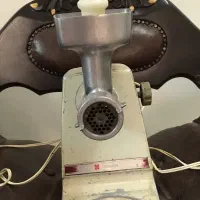 چرخ گوشت ناسیونال قدیمی ۵۴۰ تومان