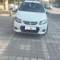 کوییک معمولی سفید