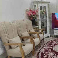 مبلمان کلاسیک بسیار تمیز