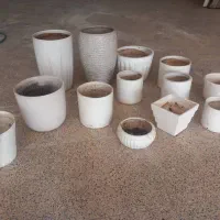 تعدادی گلدان سرامیک سفید در حد|صنایع دستی و سایر لوازم تزئینی|اسلامشهر, شهرک قائمیه|دیوار