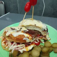 استخدام نیروی کار صفر و ماهر در فست فودی و سوخاری