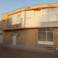 منزل ومغازه 112 متر زیربنا باموقعیت عالی