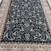 یک عدد فرش ۹ متری۷۰۰ شانه