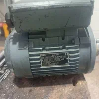 دینام یک اسب آلمانی ۱۴۰۰ دور اصلی