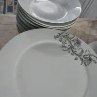 سرویس چینی گل قرمز و برنج خوری خورش خوری گل مشگی