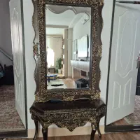 آینه و کنسول