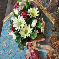 دوتا دسته گل بسیار زیبا وشیک