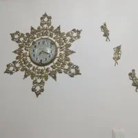 تلفن ولوستر وساعت وفرشته ها همشون برنز