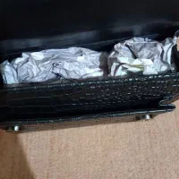 کیف|کیف، کفش، کمربند|دورود, |دیوار