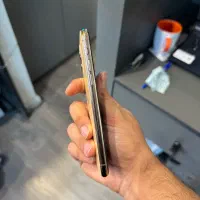 iPhone 11 pro 256 باتری ۱۰۰|موبایل|مشهد, کوه سنگی|دیوار