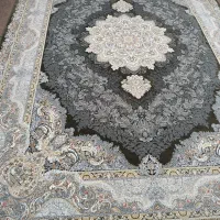 فروش فرش نو به دلیل نیاز مالی
