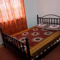 تخت دونفره فلزی