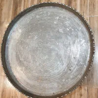 مجمع مسی قدیمی|کلکسیون اشیاء عتیقه|لاهیجان, قیام|دیوار