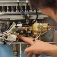 تاسیسات و تعمیرات آبگرمکن ،لوله کشی ساختمان و...